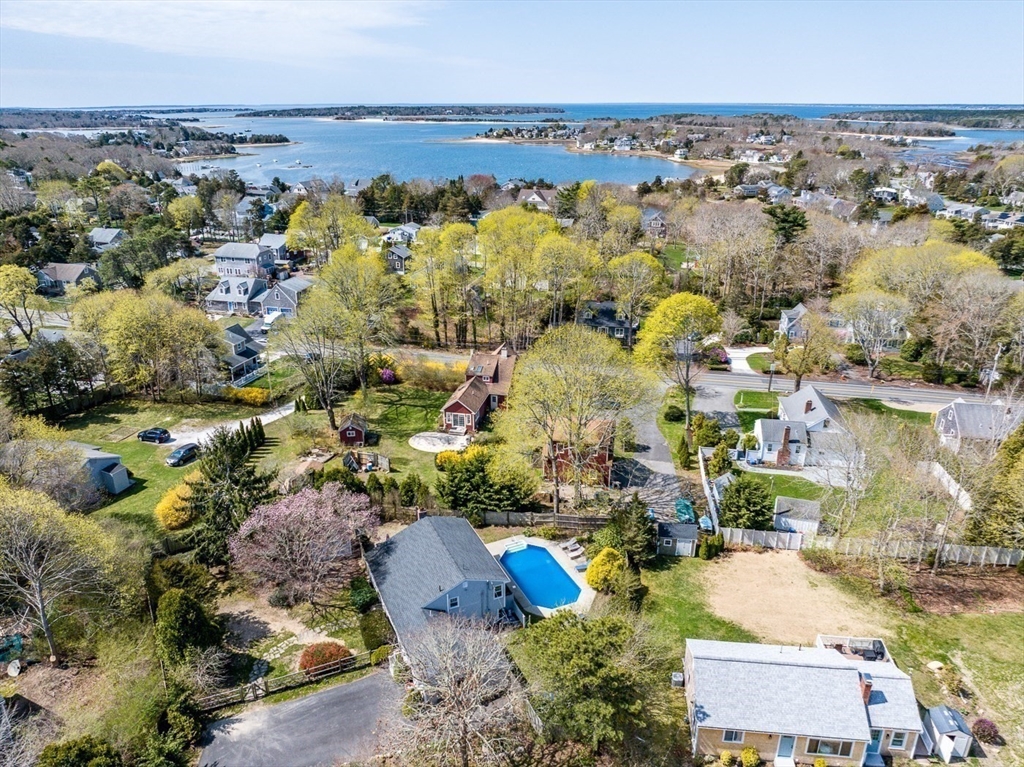 8 Elizabeth Road Bourne, MA 02559 - Photo 28 of 34