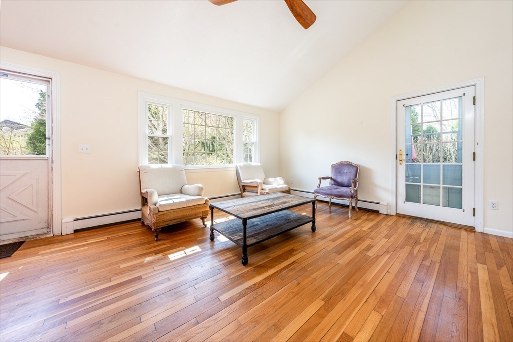 8 Elizabeth Road Bourne, MA 02559 - Photo 9 of 34