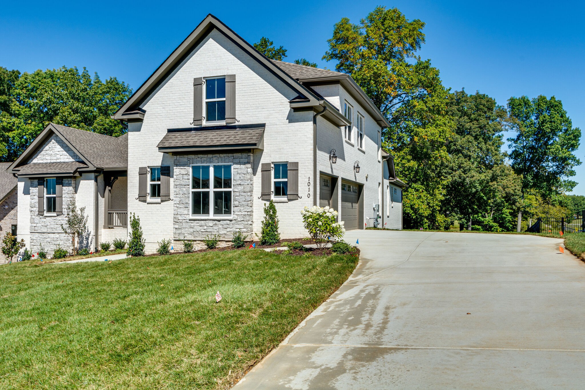 1010 Abbey Rd Way Spring Hill, TN 37174 - Photo 3 of 58 Gallery Image 3