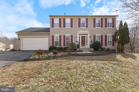 $579,999 | 8915 Della Lane, Fort Washington, MD 20744