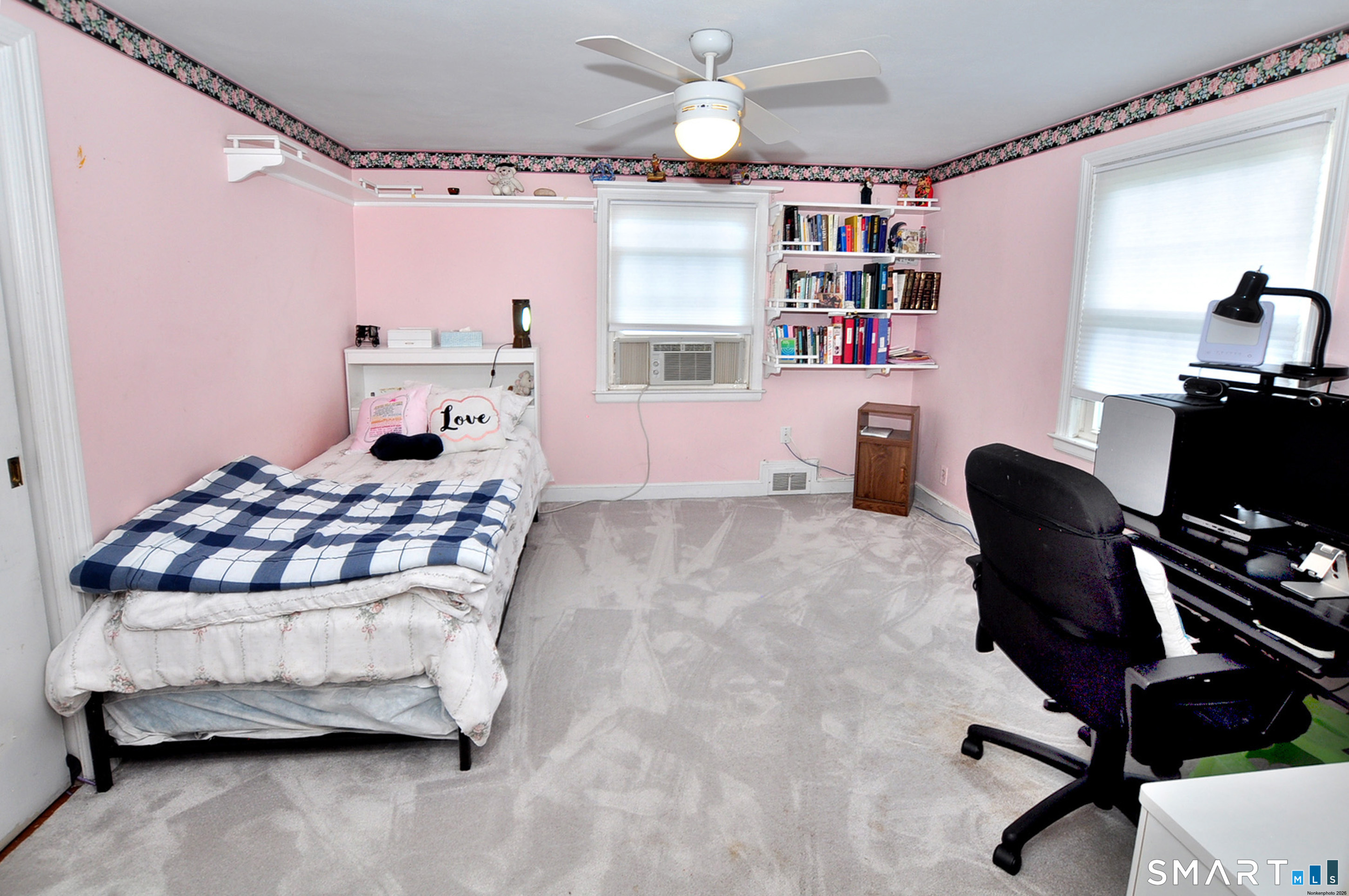 16 Miamis Road West Hartford, CT 06117 - Photo 26 of 39 Another spacious bedroom