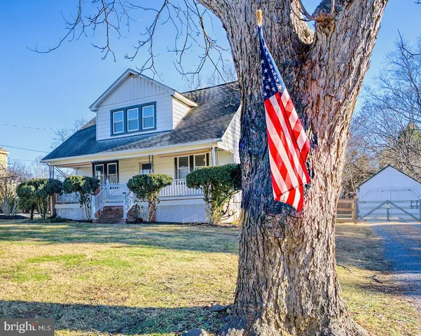 $549,000 | 15 North Locust Street, Round Hill, VA 20141