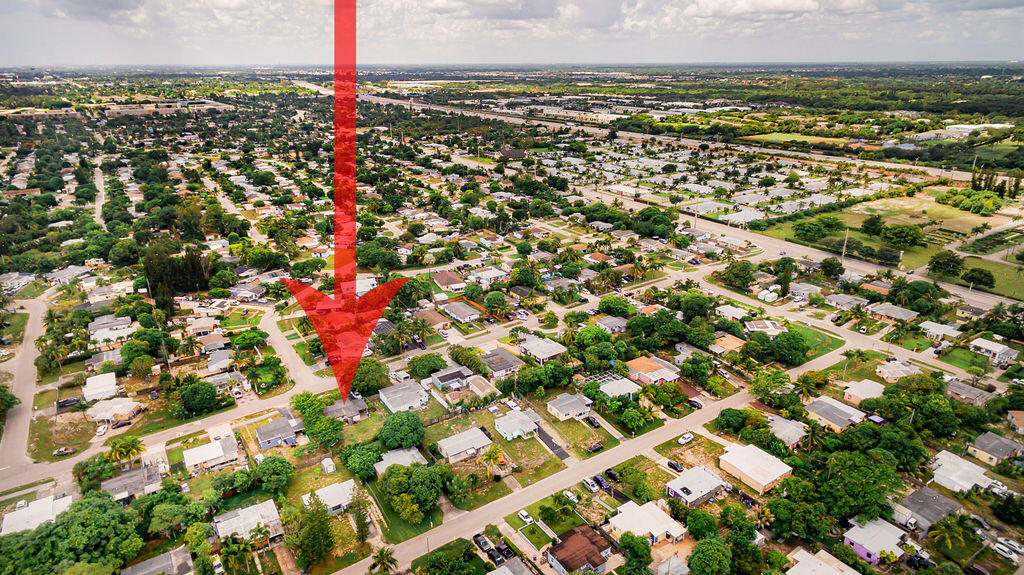 301 Mentone Road Lake Worth, FL 33462 - Photo 7 of 19 0020_0280