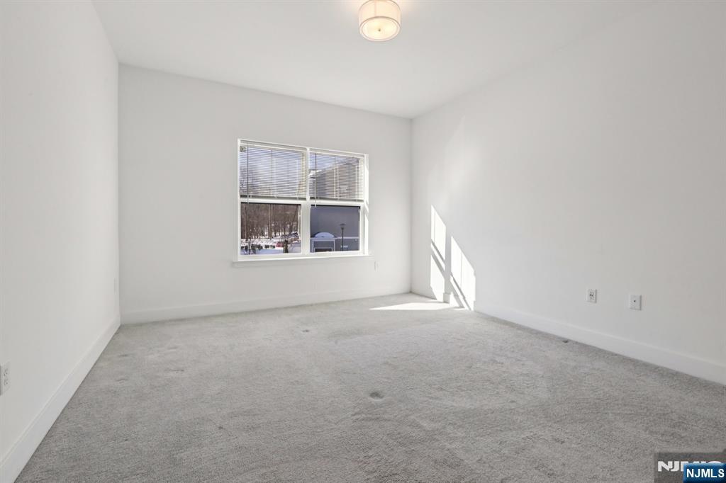 379 Main Street Little Falls, NJ 07424 - Photo 18 of 44