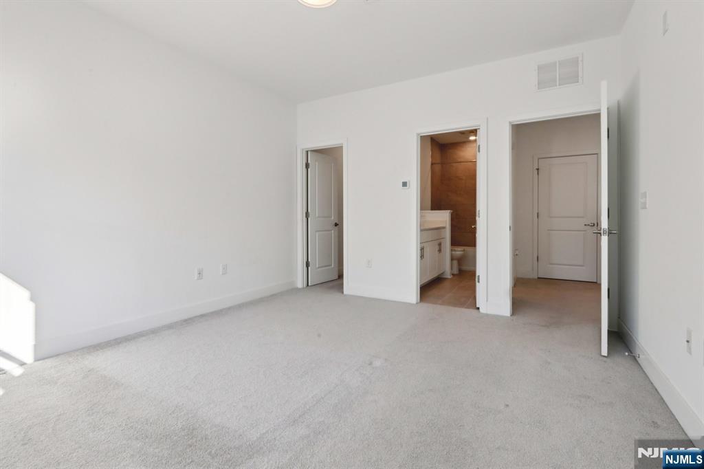 379 Main Street Little Falls, NJ 07424 - Photo 19 of 44