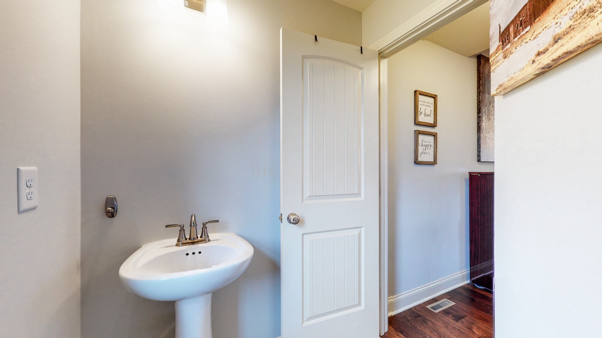 6620 Murfreesboro Road Lebanon, TN 37090 - Photo 19 of 55 a bathroom with a sink and a mirror