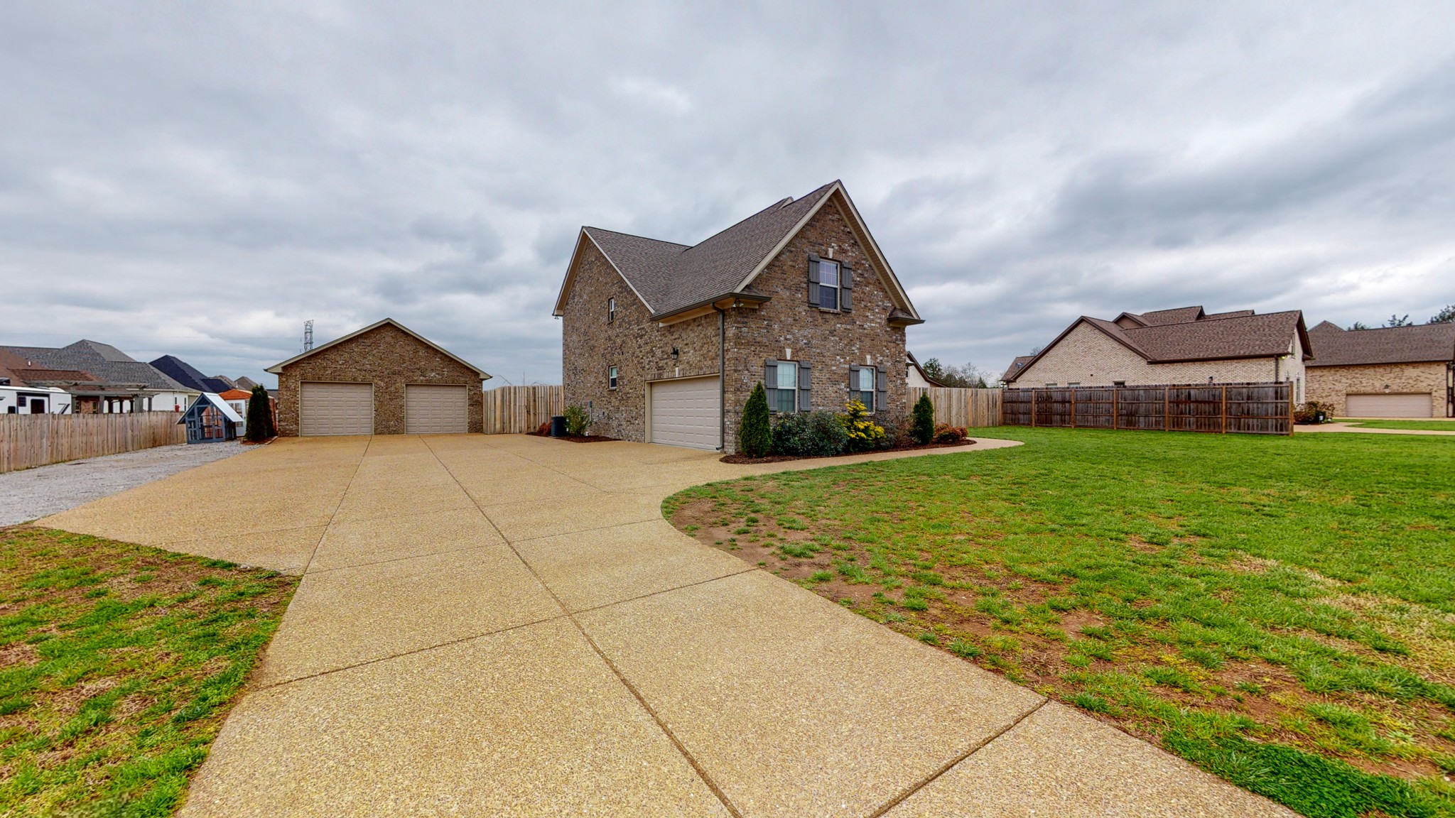 6620 Murfreesboro Road Lebanon, TN 37090 - Photo 43 of 55 a front view of a house with garden