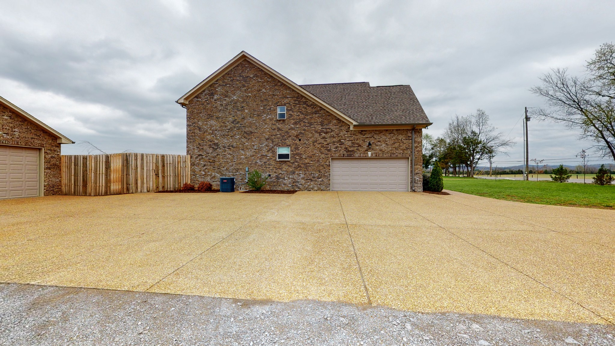 6620 Murfreesboro Road Lebanon, TN 37090 - Photo 54 of 55 front view of a house with a yard
