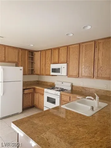 $359,900 | 7290 Sheared Cliff Lane, Unit 102, Las Vegas, NV 89149