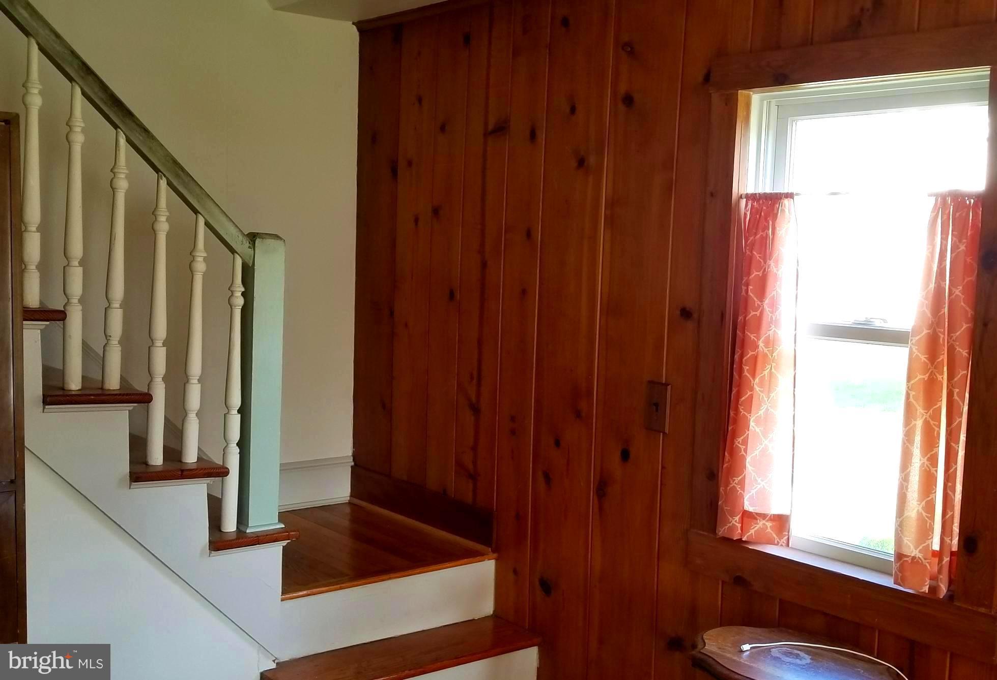 6077 Drum Point Road Deale, MD 20751 - Photo 5 of 18 Interior (General)
