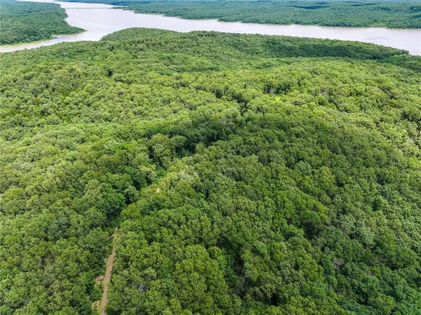 $599,000 | 5760 Northeast 1205 Private Road, Osceola, MO 64776
