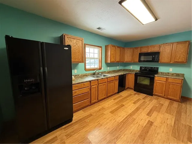 $125,000 | 428 Walnut Street, Guilford, MO 64457