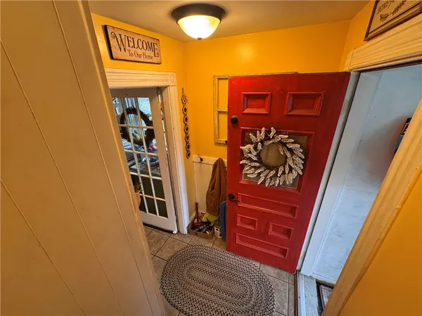 $389,000 | 37 Aldrich Street, West Warwick, RI 02893