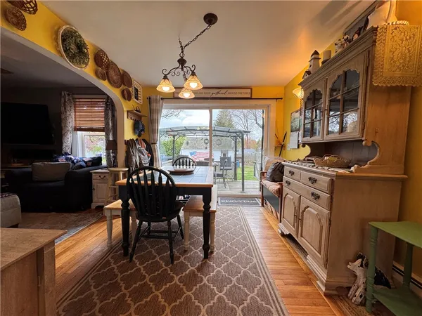 $389,000 | 37 Aldrich Street, West Warwick, RI 02893