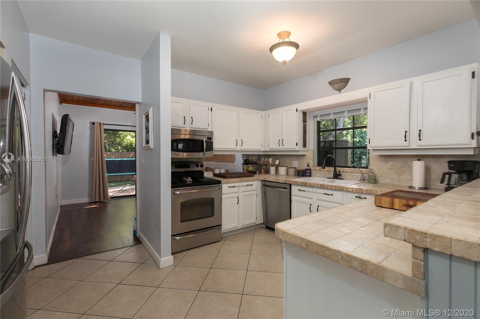 1030 Gibraltar Road Key Largo, FL 33037 - Photo 11 of 28 Gallery Image 11