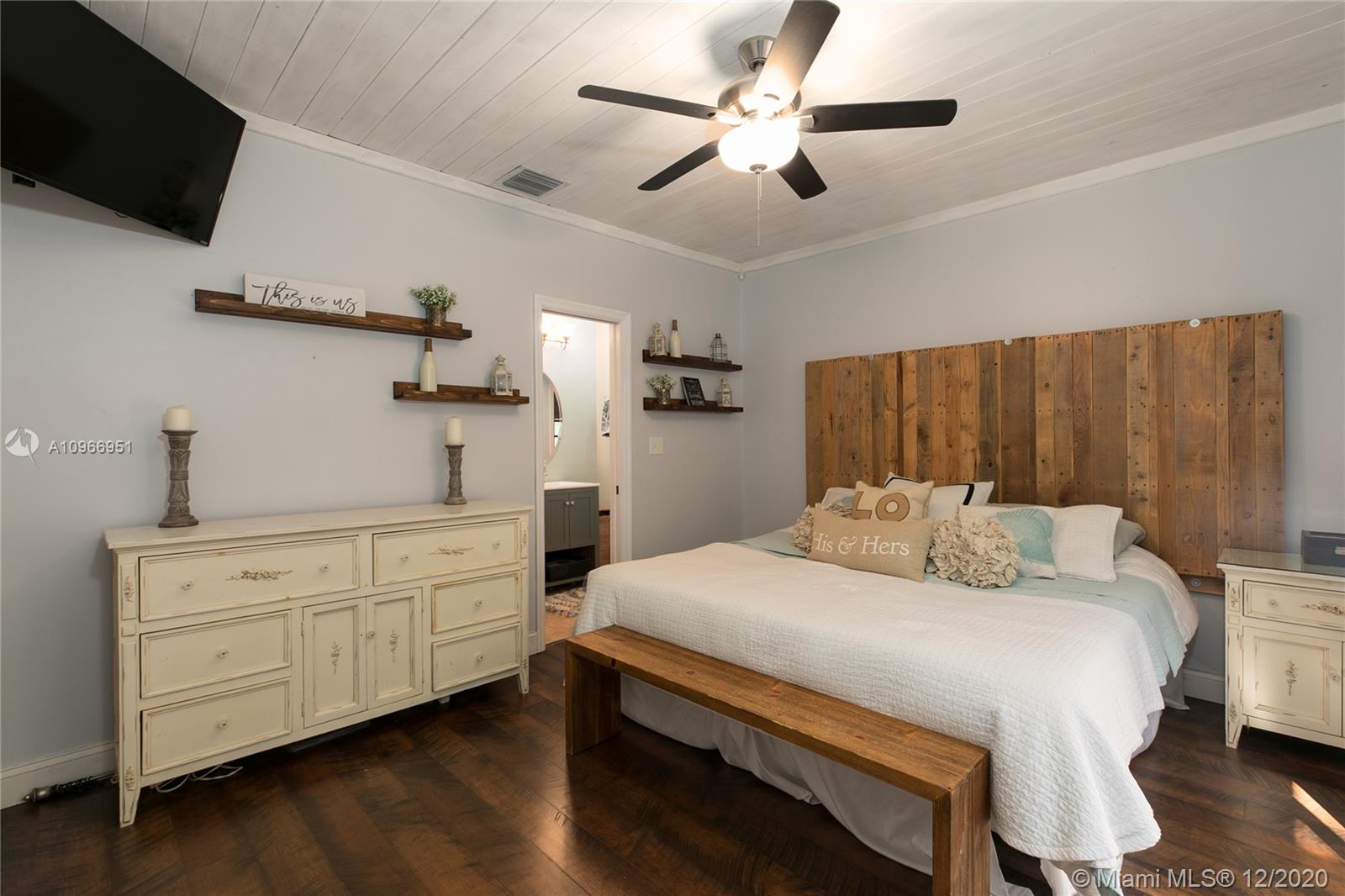 1030 Gibraltar Road Key Largo, FL 33037 - Photo 14 of 28 Gallery Image 14