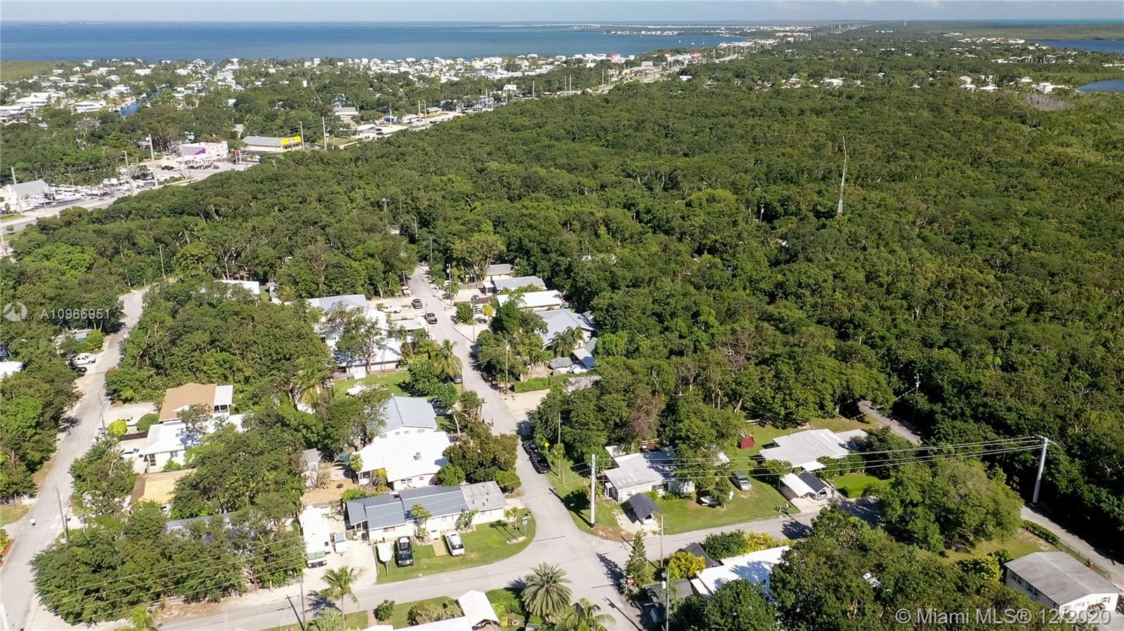 1030 Gibraltar Road Key Largo, FL 33037 - Photo 27 of 28 Gallery Image 27