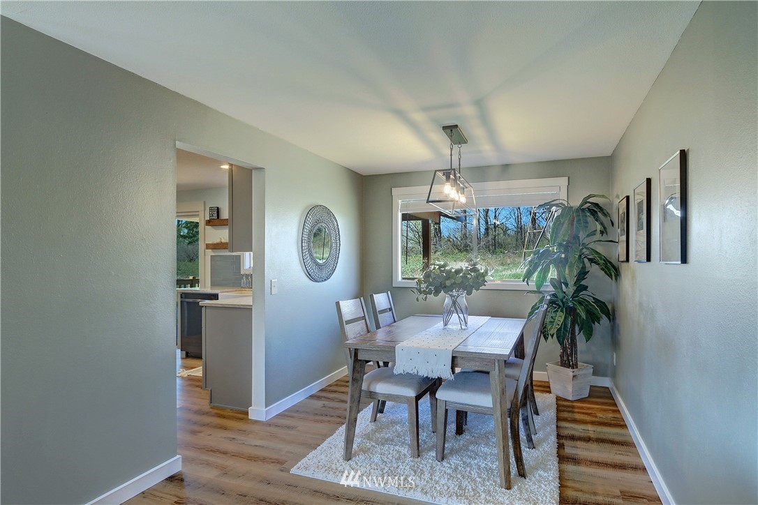 1900 16th Place Southeast Renton, WA 98055 - Photo 6 of 32 Gallery Image 6