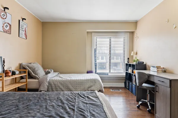 $299,000 | 11 Cour Caravelle, Unit 11, Palos Hills, IL 60465