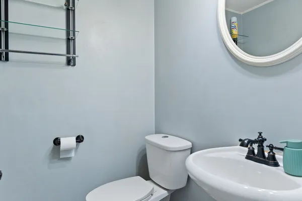 $299,000 | 11 Cour Caravelle, Unit 11, Palos Hills, IL 60465
