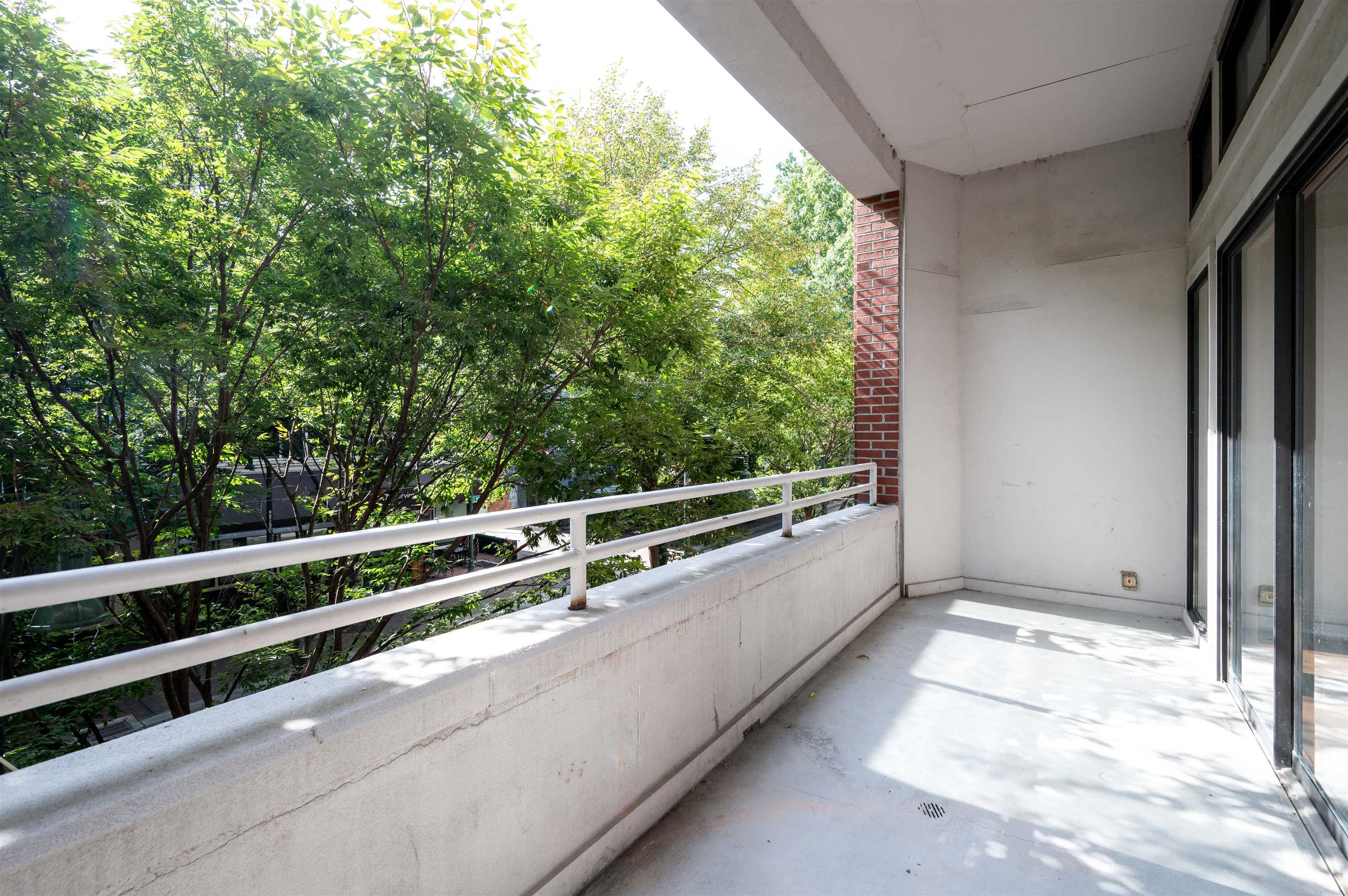 95 South Main Street, Unit 204 Memphis, TN 38103 - Photo 15 of 18