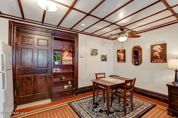 a view of a livingroom with furniture