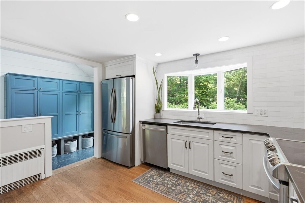 14 Puritan Road Hingham, MA 02043 - Photo 7 of 42
