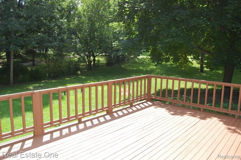 6875 Rickett Road Brighton, MI 48116 - Photo 18 of 28
