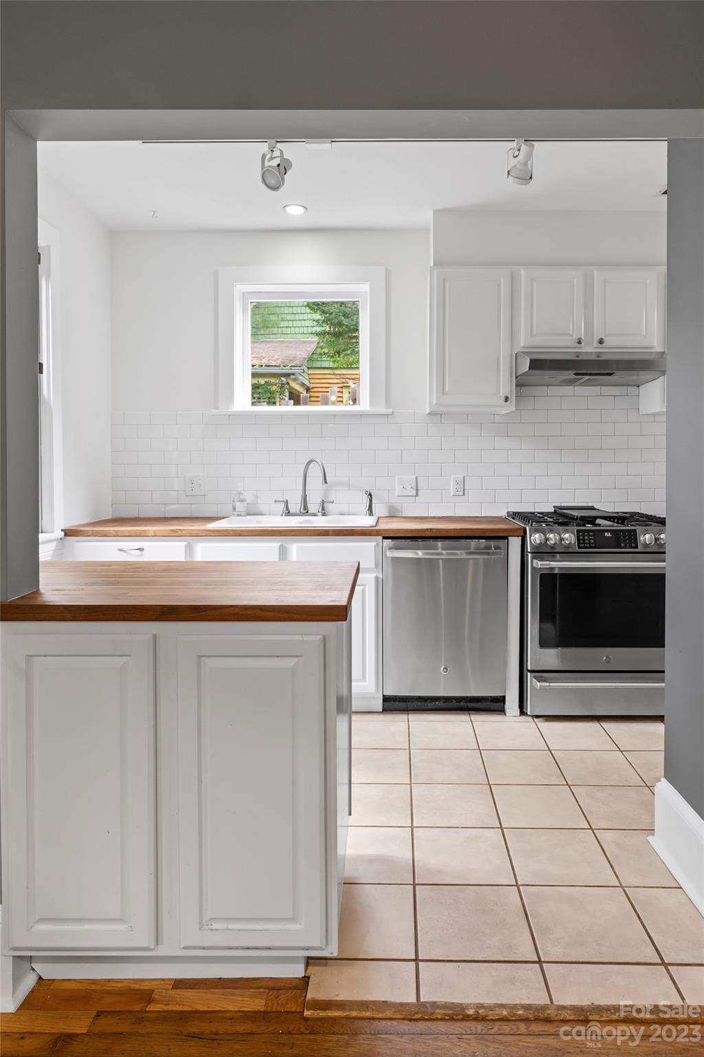 5 Chatham Road Asheville, NC 28804 - Photo 12 of 39 Gallery Image 12