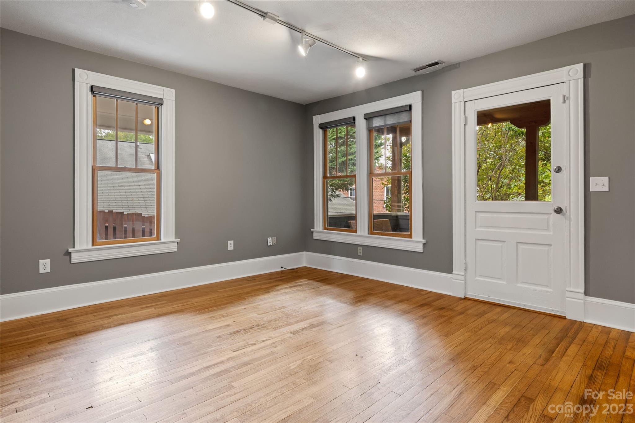 5 Chatham Road Asheville, NC 28804 - Photo 5 of 39 Gallery Image 5