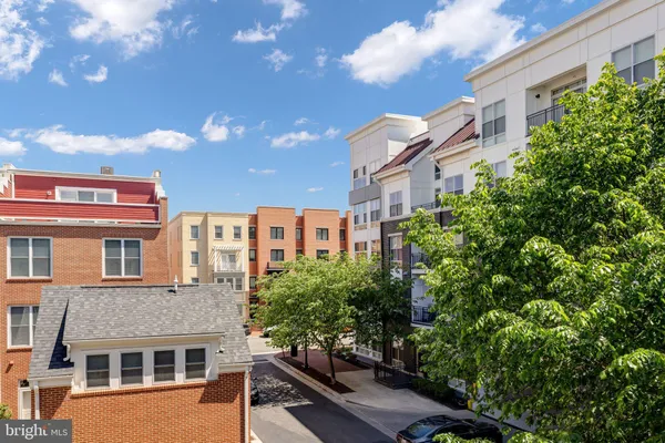 $5,975 | 1905 Richmond Highway, Unit 102, Alexandria, VA 22301