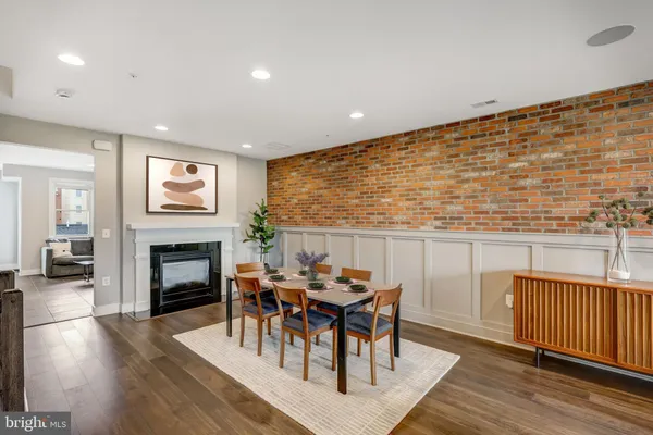$5,975 | 1905 Richmond Highway, Unit 102, Alexandria, VA 22301