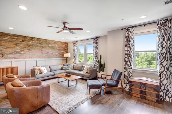 $5,975 | 1905 Richmond Highway, Unit 102, Alexandria, VA 22301