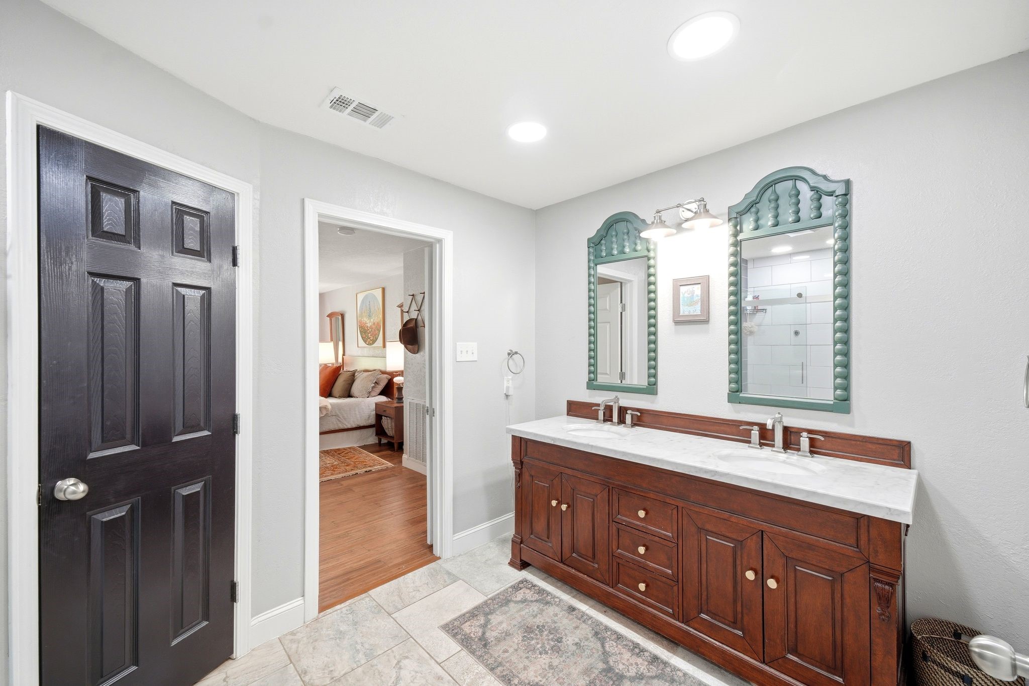 11375 Best Road Beaumont, TX 77713 - Photo 19 of 49 Master bath.