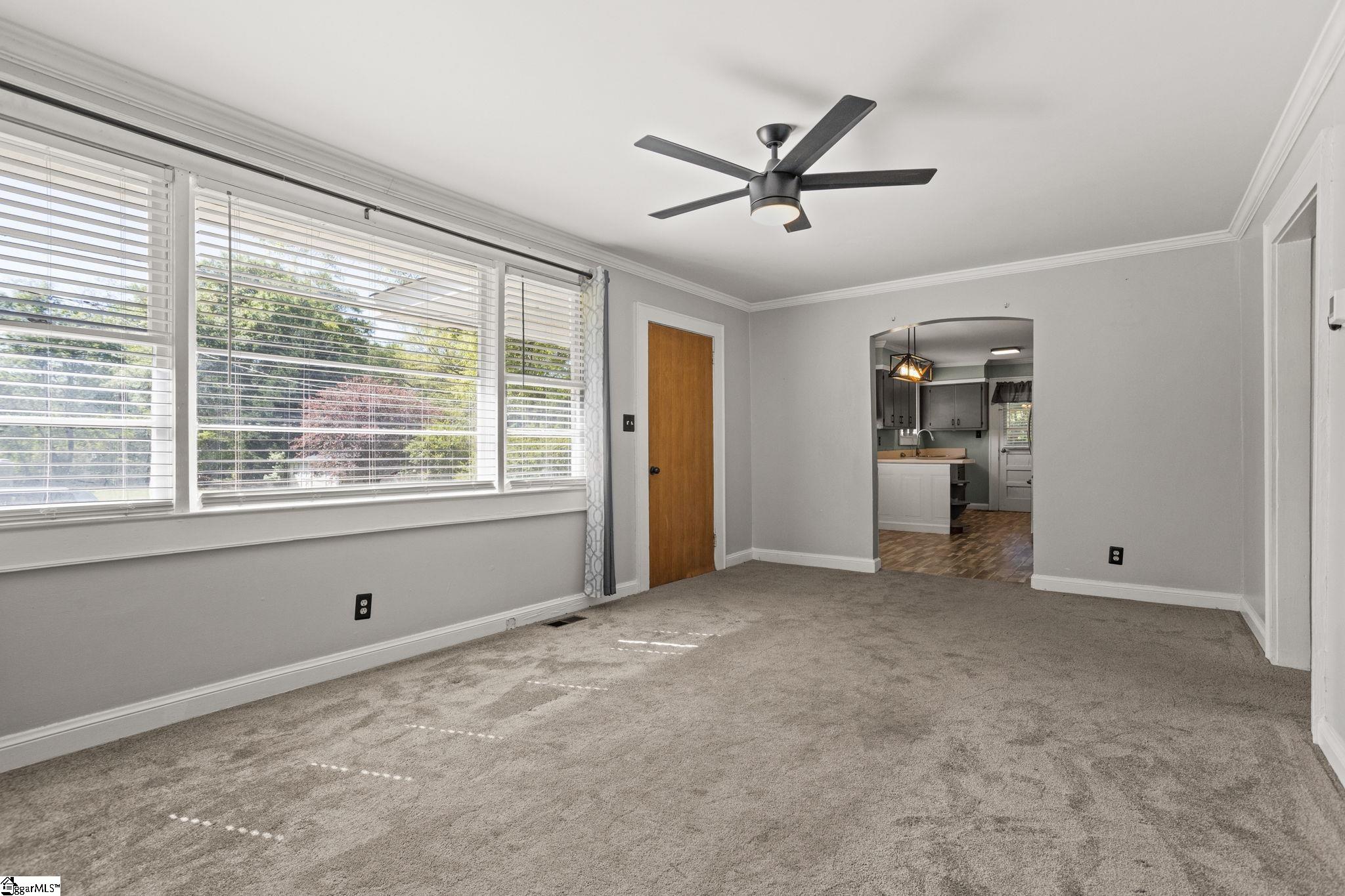 216 Robin Hood Road Taylors, SC 29687 - Photo 8 of 26