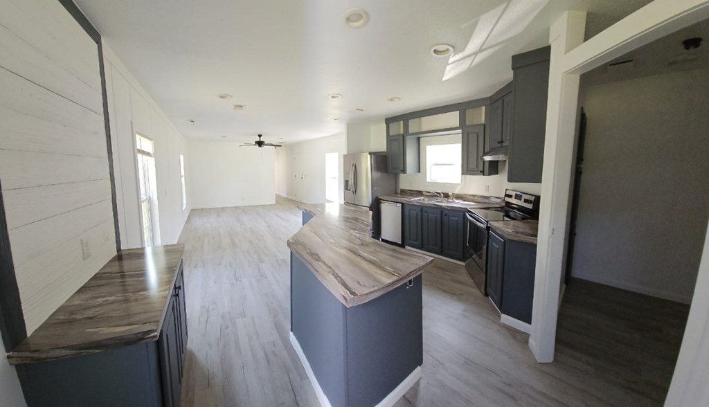680 Wilderness Road Eastpoint, FL 32328 - Photo 3 of 6