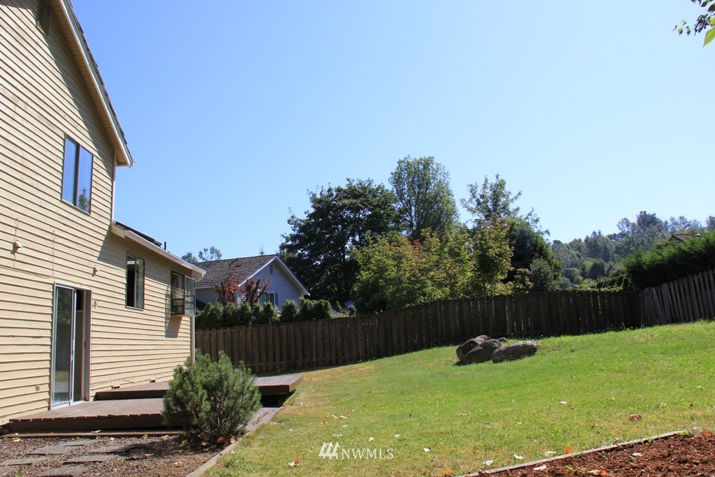 901 South 23rd Street Renton, WA 98055 - Photo 3 of 12 Gallery Image 3