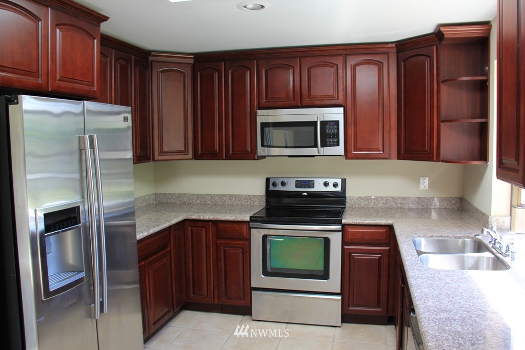 901 South 23rd Street Renton, WA 98055 - Photo 5 of 12 Gallery Image 5