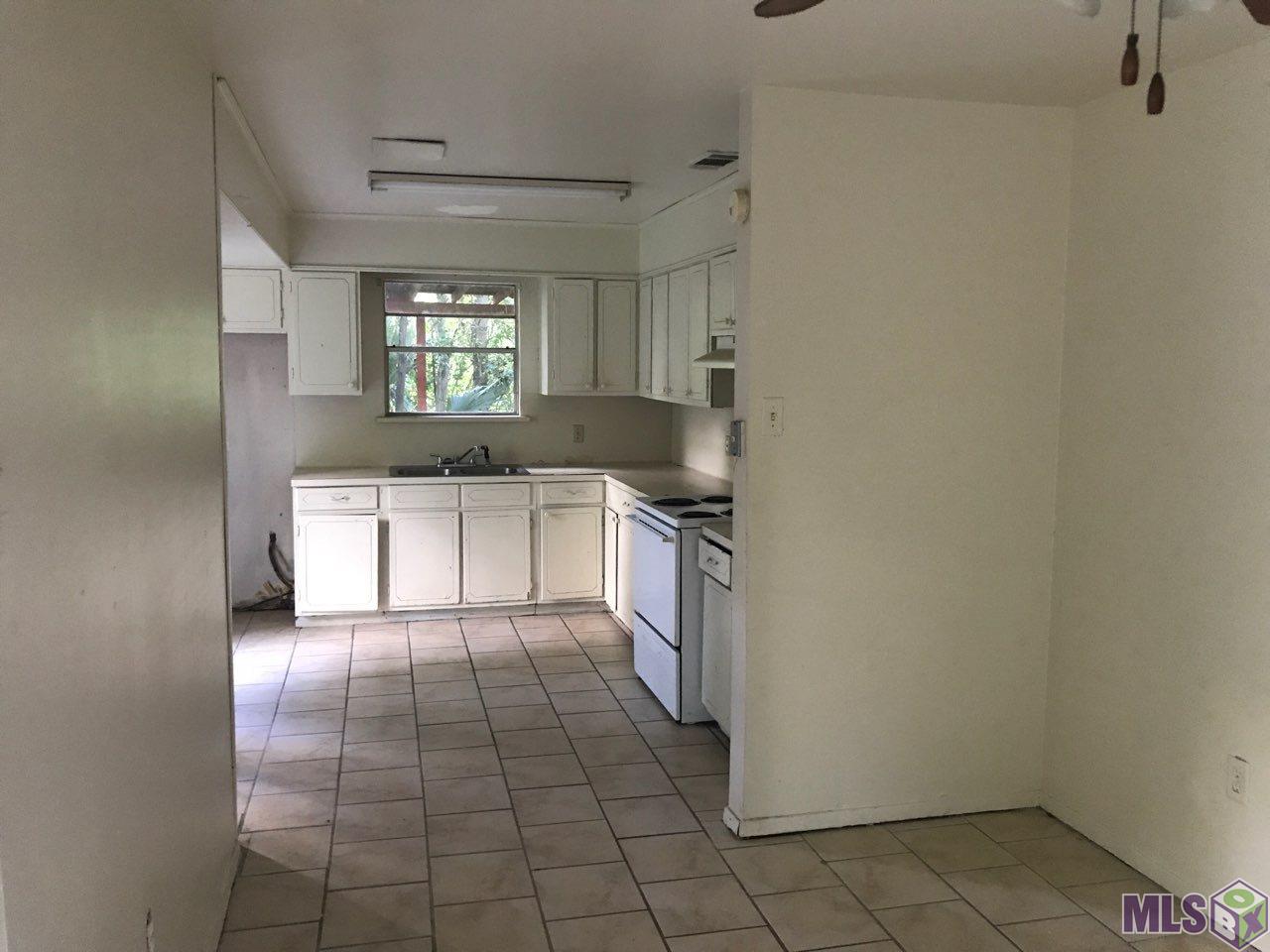 11172 Black Oak Drive Baton Rouge, LA 70815 - Photo 3 of 6