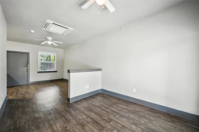 $999 | 903 Fannin Street, Unit 103, Denton, TX 76201