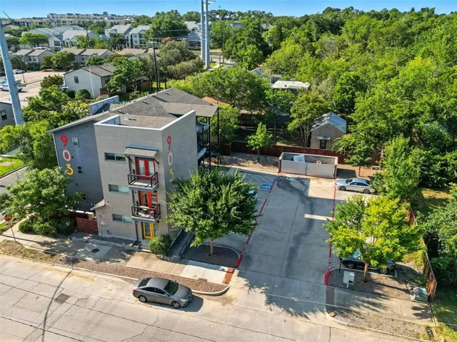 $999 | 903 Fannin Street, Unit 103, Denton, TX 76201