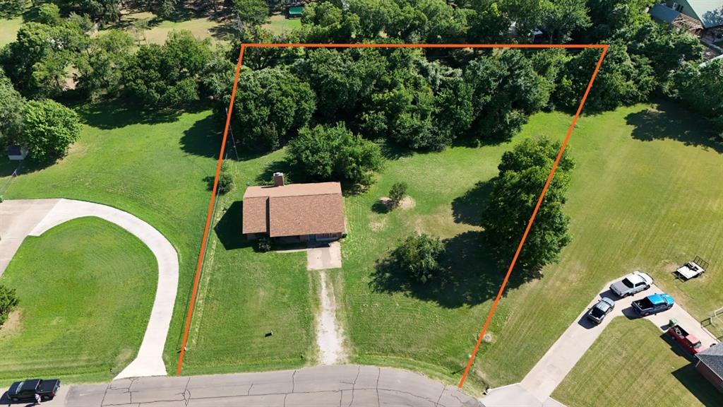 415 Meadowlark Trail Springtown, TX 76082 - Photo 40 of 40 an aerial view of a house