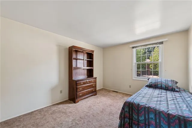 $299,900 | 339 Willow Hedge Drive, Monroeville, PA 15146