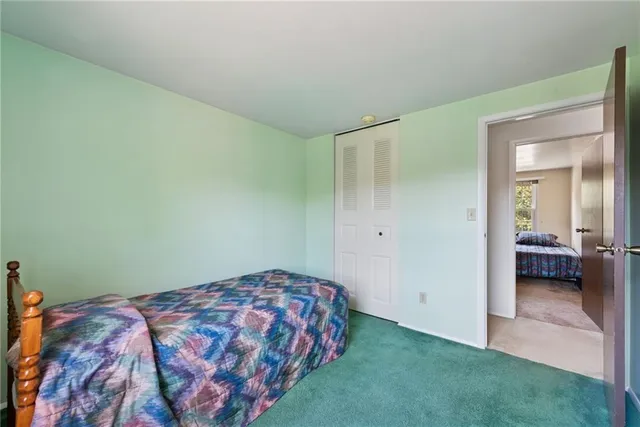 $299,900 | 339 Willow Hedge Drive, Monroeville, PA 15146