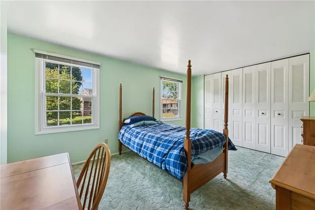 $299,900 | 339 Willow Hedge Drive, Monroeville, PA 15146