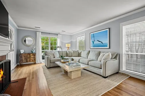 $949,000 | 6411 Bob O Link Drive, Dallas, TX 75214