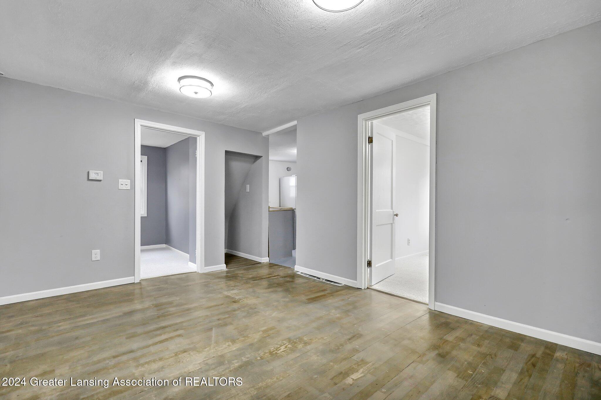 2210 Washington Road Lansing, MI 48911 - Photo 8 of 23 8-web-or-mls-Open Ended Media-8