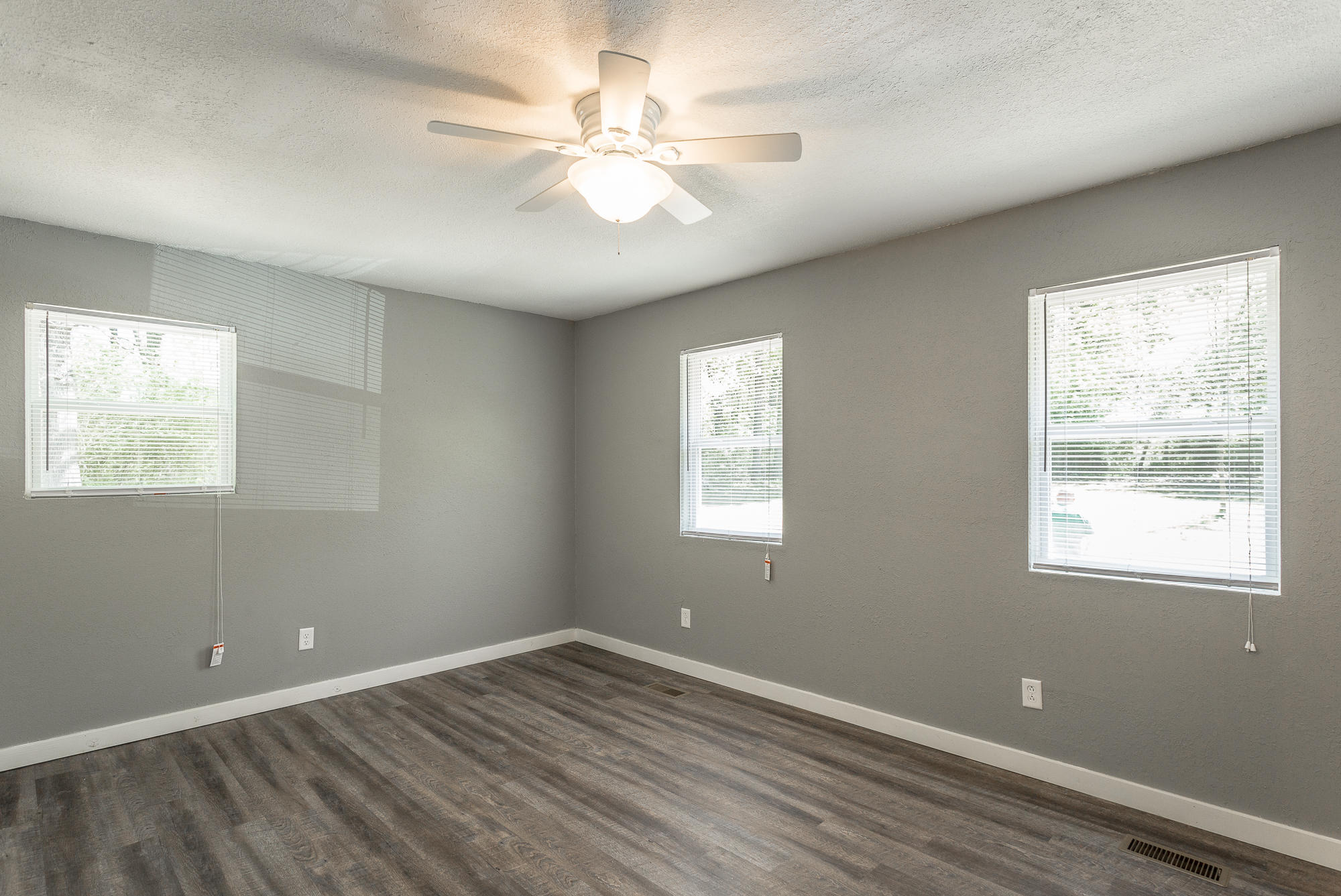 533 Deerfield Road Chickamauga, GA 30707 - Photo 20 of 30 533 Deerfield Road-33