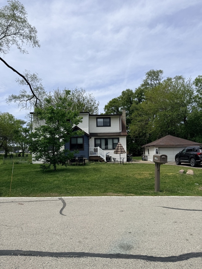 1596 Oxford Road Des Plaines, IL 60018 - Photo 4 of 5