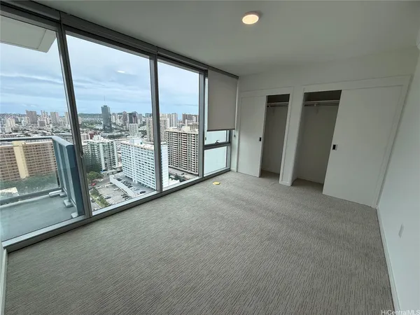 $3,800 | 1500 Rycroft Street, Unit 2607R, Honolulu, HI 96814